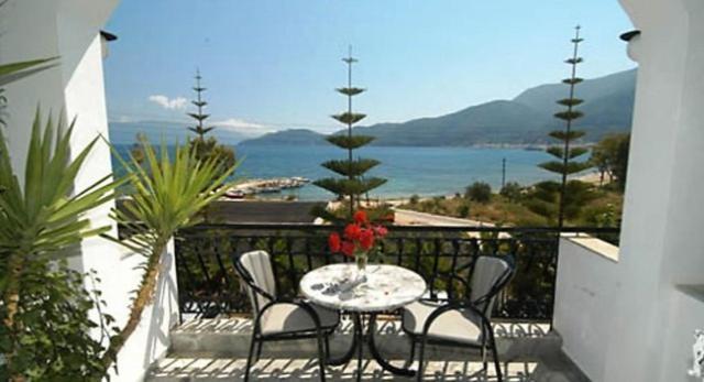 Hotel Athina Karavómilosz Kültér fotó