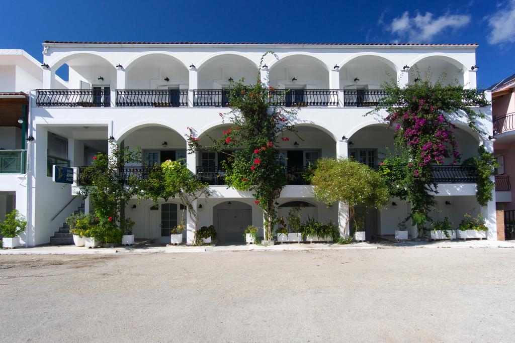Hotel Athina Karavómilosz Kültér fotó