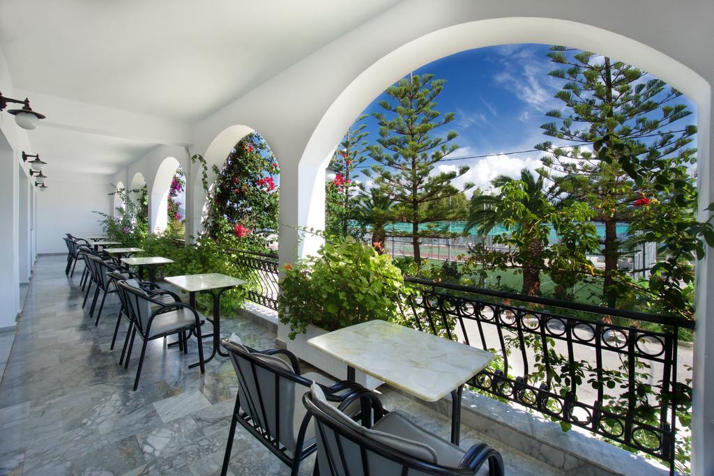 Hotel Athina Karavómilosz Kültér fotó