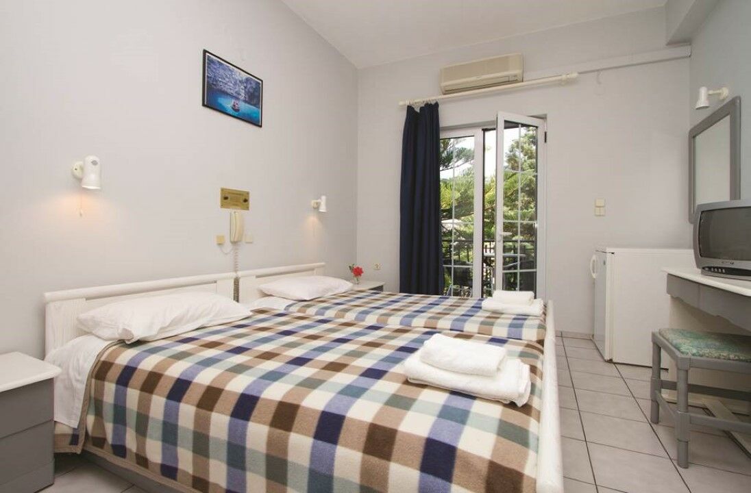 Hotel Athina Karavómilosz Kültér fotó