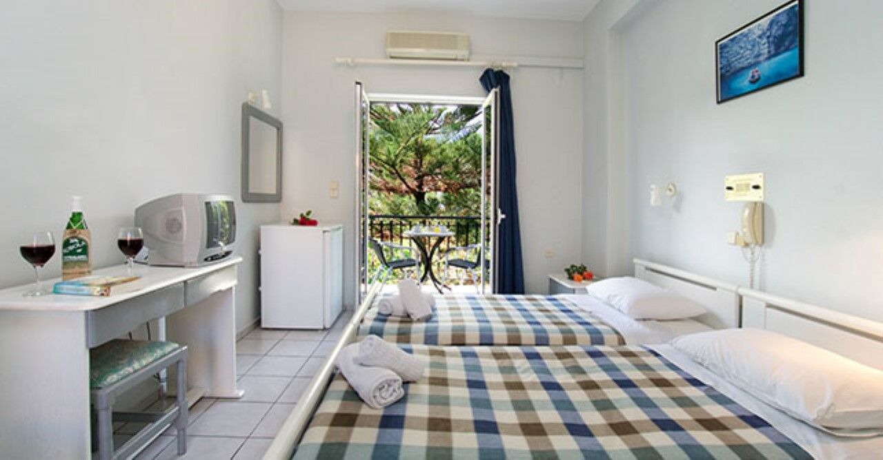 Hotel Athina Karavómilosz Kültér fotó